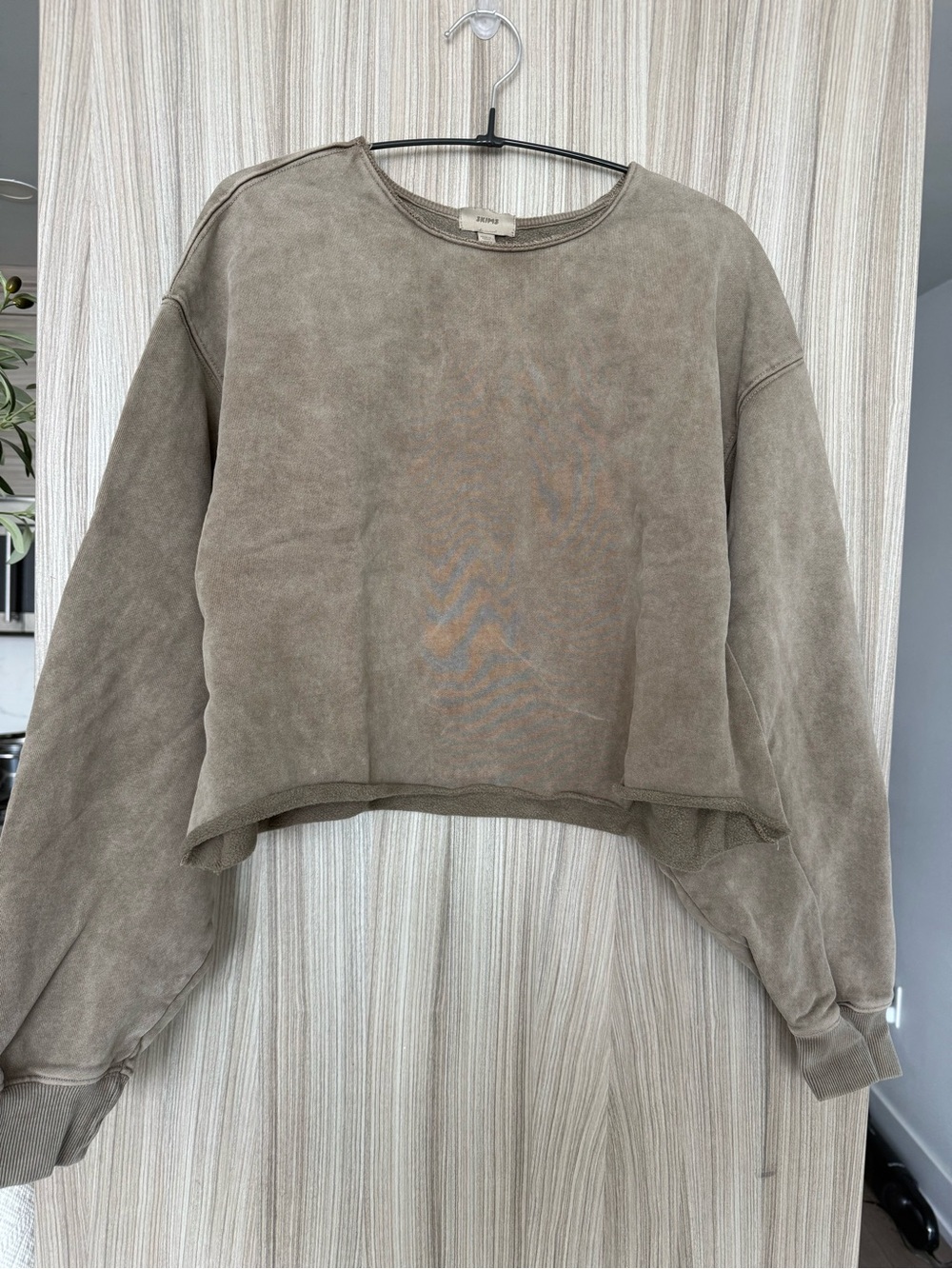 SKIMS Washed Cropped Crewneck Sweatshirt – Taupe/Sand – Size S